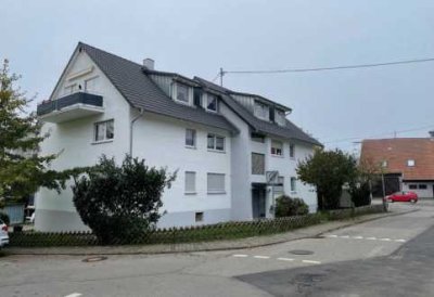 Stilvolle 3-Zimmer-Hochparterre-Wohnung mit gehobener Innenausstattung mit Einbauküche in Stetten