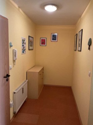 Provisionsfreie, charmante 2-Zimmer-Erdgeschosswohnung mit großer Terrasse und EBK in Bietigheim