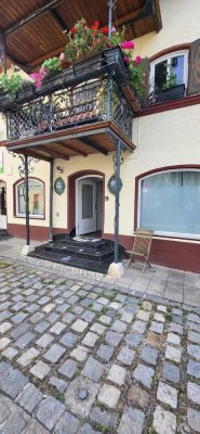 Stilvolle 2-Raum-Erdgeschosswohnung in Bad Aibling, teilmöbliert