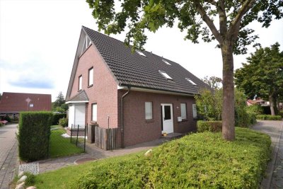 Zentrale, ruhig gelegene Doppelhaushälfte mit zusätzlichem Studio