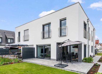 Exklusives Wohnen in moderner Doppelhaushälfte – stilvoll, großzügig und familienfreundlich