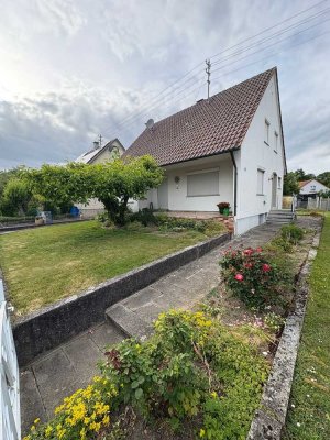 Gepflegtes Einfamilienhaus mit Garten in Oedheim-Degmarn