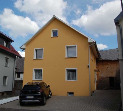 Wohnhaus in zentraler Lage zum "Fertigbauen"