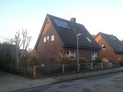 Anlagenimmobilie in Greven: Privatverkauf als mögliche Kapitalanlage mit großzügigem Garten, Garage