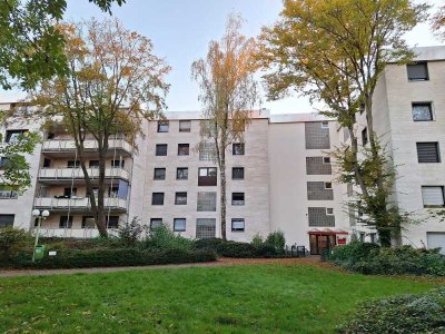 Gut vermietete 4-Zimmer-Wohnung mit TG-Platz