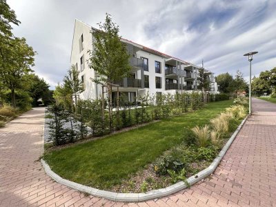 Wunderschöne, neuwertige 2-Zimmer-EG-Wohnung mit großer Terrasse und Garten in Ismaning
