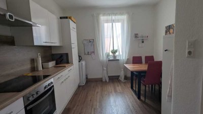 Gemütliche 2-Zimmer-Wohnung mit Wohnküche, WG geeignet in Augsburg