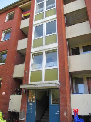 Langjährig vermietete 4-Zi.-Erdgeschoss ETW mit 2 Balkone in Emden-Barenburg