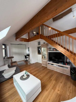 schöne und helle Maisonette-Wohnung in guter Lage