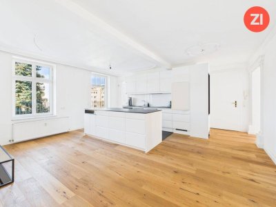 *Bürger Palais* Stilvolle 3-Zimmer-Altbauwohnung mit großzügigem Balkon und Innenhofblick