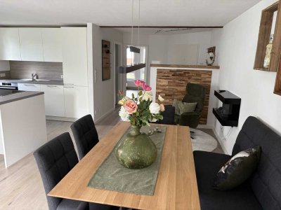 Möblierte, exklusive 2-Zimmer-Wohnung
