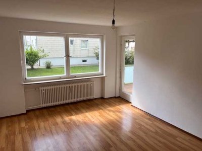 Schöne helle 2-Zimmer-Wohnung in Germering mit EBK und Balkon- sofort bezugsfrei