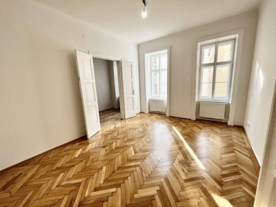 Generalsanierte Altbauwohnung in ruhiger Innenstadtlage!