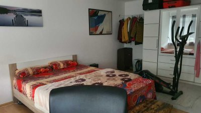 3 Months Only(Dez-Jan-Feb) - 2-Zimmer Wohnung mit Balkon in Eschborn