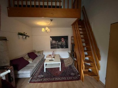 Provisionsfrei! Wunderschöne 2er-WG-Wohnung mit jeweils 2,5 Zimmern direkt bei der Uni