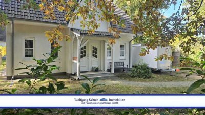 Niedrigenergie-Friesenhaus mit großem Garten und Doppelgarage