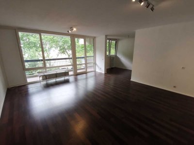 Helle 3,5-Zimmer Wohnung im 3. OG in Köln-Weiden