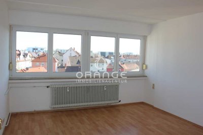 ***Helle 3-Zimmer-Wohnung in Top-Lage mit Balkon und Ausblick***