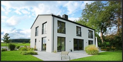 Verkehrsruhige moderne Villa, zwischen den Hügeln des Starnberger Fünfseenland