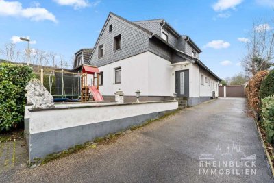 Platz für alle(s)- Großes Zweifamilienhaus in Frechen-Neubuschbell!