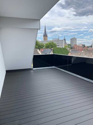 Kernsanierte 3-Zimmer-Penthouse-Wohnung mit Liftzugang