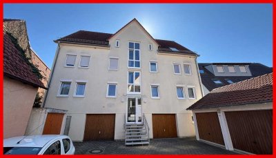 5,5-Zimmer-Erdgeschosswohnung mit Gartenanteil in gepflegtem 5-Familienhaus