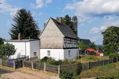 Sehr gemütliches, sanierungsbedürftiges Fachwerkhaus mit großem Grundstück