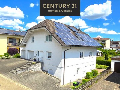 Traumhaftes Neuwertiges 1-2 Familienhaus in Kleinblittersdorf (Ablöse für zwei PV-Anlagen VB)