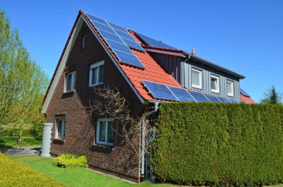 Energieeffizientes Einfamilienhaus (KfW 40) in Leerhafe – Energiefresser wohnen woanders!