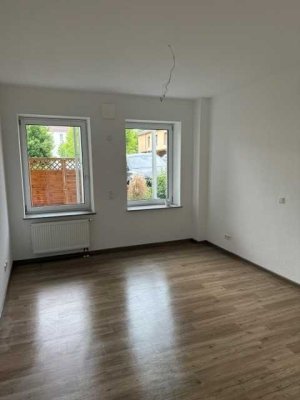 Stilvolle, 2-Raum-EG-Wohnung mit Terrasse