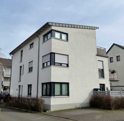 LICHTDURCHFLUTET MIT GROSSER DACHTERRASSE!