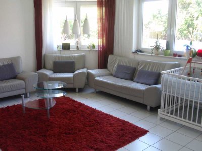 * IMMO-ZAHN seit 1992 * Sonnige Terrassen-Wohnung mit Garten * Tiefgaragen-STP & STP * gut vermietet