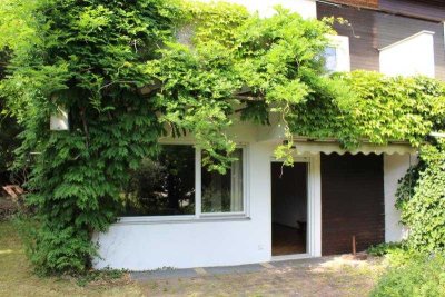 Großzügiges Haus mit schönem Garten sucht neue Familie