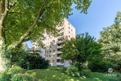 Gepflegte Wohnung zum fairen Preis | 3 Zimmer mit Balkon inkl. Tiefgaragen- & Außenstellplatz