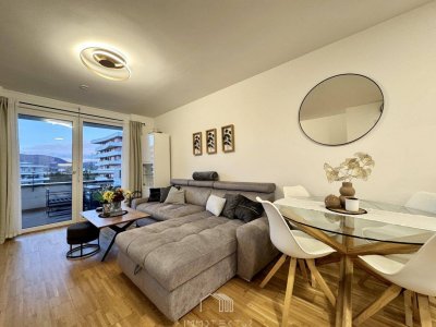 PENTHOUSE-FEELING: Schöne 2-Zimmer-Wohnung im 7. OG mit Balkon, privater Dachterrasse und Tiefgarage
