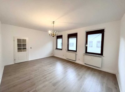 Erstbezug nach Sanierung mit Einbauküche: ansprechende 3,5-Zimmer-Wohnung in Meerane