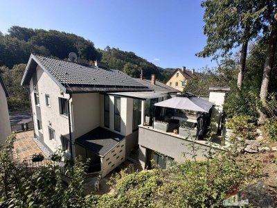 3 Wohneinheiten mit großem Grundstück und Garage