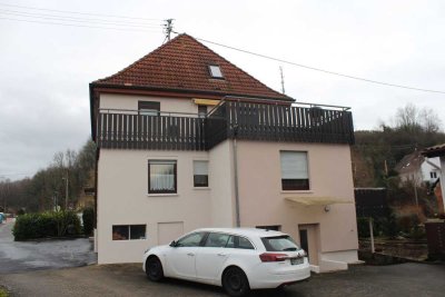 Sehr schöne 6-Zimmer-Wohnung über 2 Geschosse zur Miete in Talheim