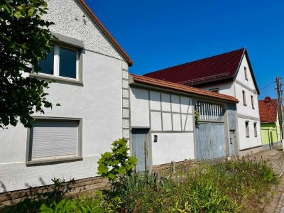 2 WOHNHÄUSER (150 Qm +126 Qm) ! Großer Garten, Nebengebäude und Scheune