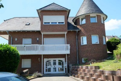 Einfamilienhaus mit 7 Zimmern und Garage in Limburg an der Lahn