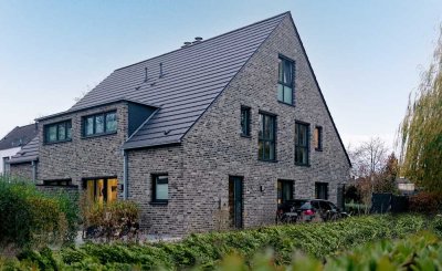 Exklusives 6 Zi. Architektenhaus mit Stil und Komfort! Beste Wohnlage! Großer Garten! Garage!