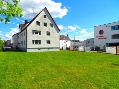 KERNSANIERT! NEUES BAD! SOFORT FREI! 3,5-Zi.-1.OG.- Whg. + STELLPLATZ ZU VERMIETEN!