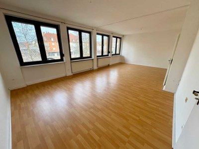 Renovierte 3 ZKB-Wohnung in der Stadtmitte