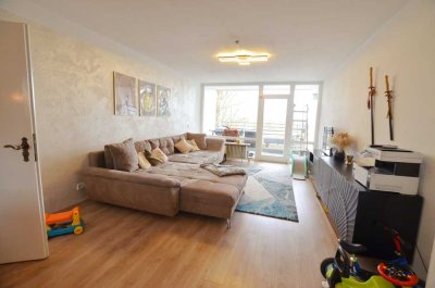 Bezugsfreie, gut geschnittene, helle 3 Zi-Wohnung mit Aufzug in ruhiger Lage von Lichtscheid