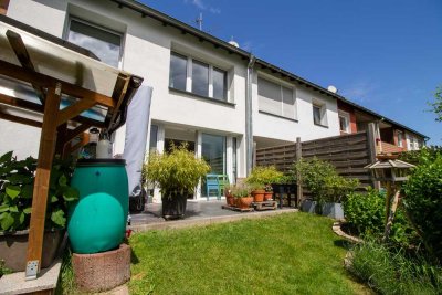 Modernes und energieeffizientes Reihenhaus mit gehobener Innenausstattung und Garten
