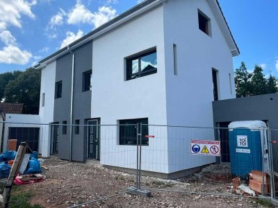 Doppelhaushälfte als Neubau mit guter Ausstattung in Naturnaher und ruhiger Lage in Kehl