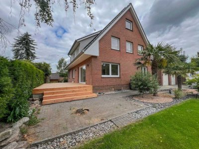6570 - Großzügige und helle OG-Wohnung mit Dachterrasse, EBK und Garage!