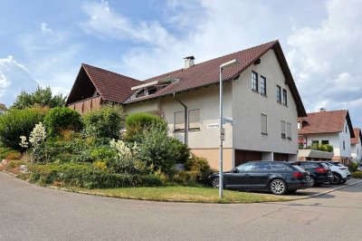 Charmante Dachgeschosswohnung in Aulendorf 
– 3,5 Zimmer, renoviert & sofort bezugsbereit