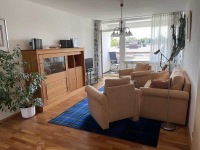 MODERNISIERTE 2-ZIMMER-EINHEIT GANZ OBEN