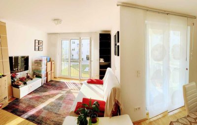 Exklusive 3,5-Zimmer-Wohnung mit Balkon und EBK + Teilmöbliert in Nymphenburg, München